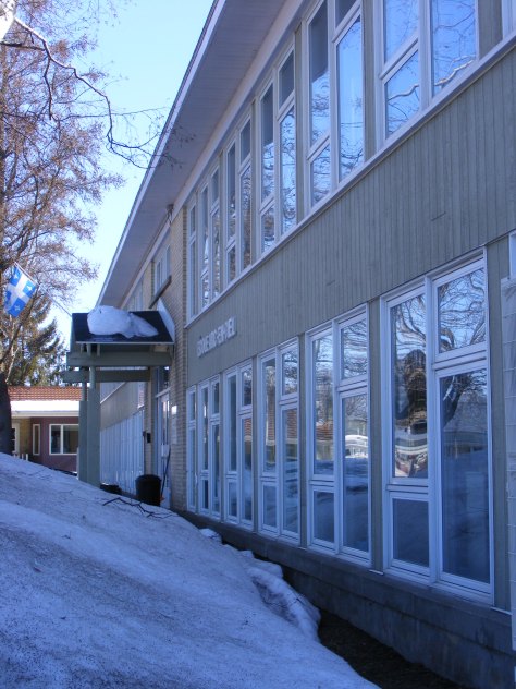 Devant de l'école primaire Arc-en-ciel, Sainte-Monique de Nicolet
