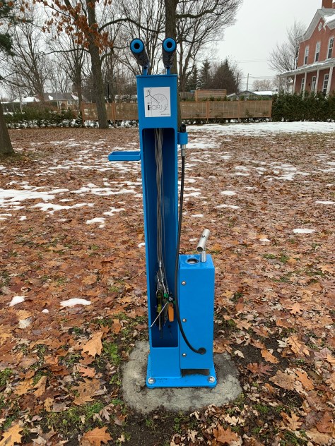 Bici borne bleue
Parc apollo rue principale sainte-monique 